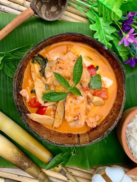  Gaeng Daeng! A Rich and Aromatic Red Curry That Will Set Your Taste Buds Ablaze