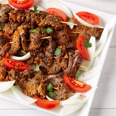  Suya – Một Sự Kết Hợp Tuyệt Vời Của Thịt Nướng Xù Fuộc Và Gia Vị Cay Bỏng!